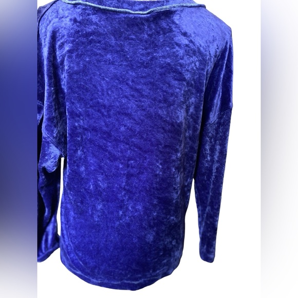 Authentic We The Free Sweater - Picture 10 of 10